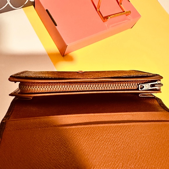 Louis Vuitton Black and Gold Monogram Wallet - Picture 11 of 15